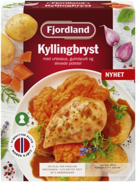 Fjordland Kyllingbryst Med urtesaus, gulrotpuré og skivede poteter