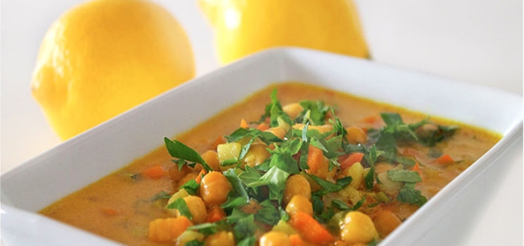 Spicy thaigryte med grønnsaker og kikerter