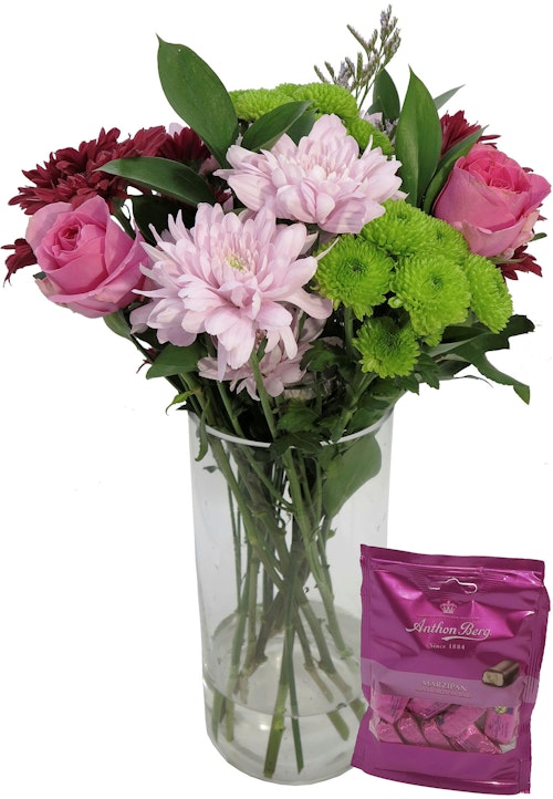 Bilde: © FreshFlowers / Kolonial.no FreshFlowers Vinter-bukett 50cm, 1 stk