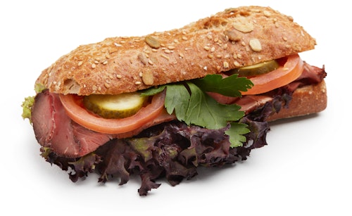 Bilde: © Strøm-Larsen / Oda Strøm-Larsen Nysmurt Ciabatta Med Roastbeef 220 g